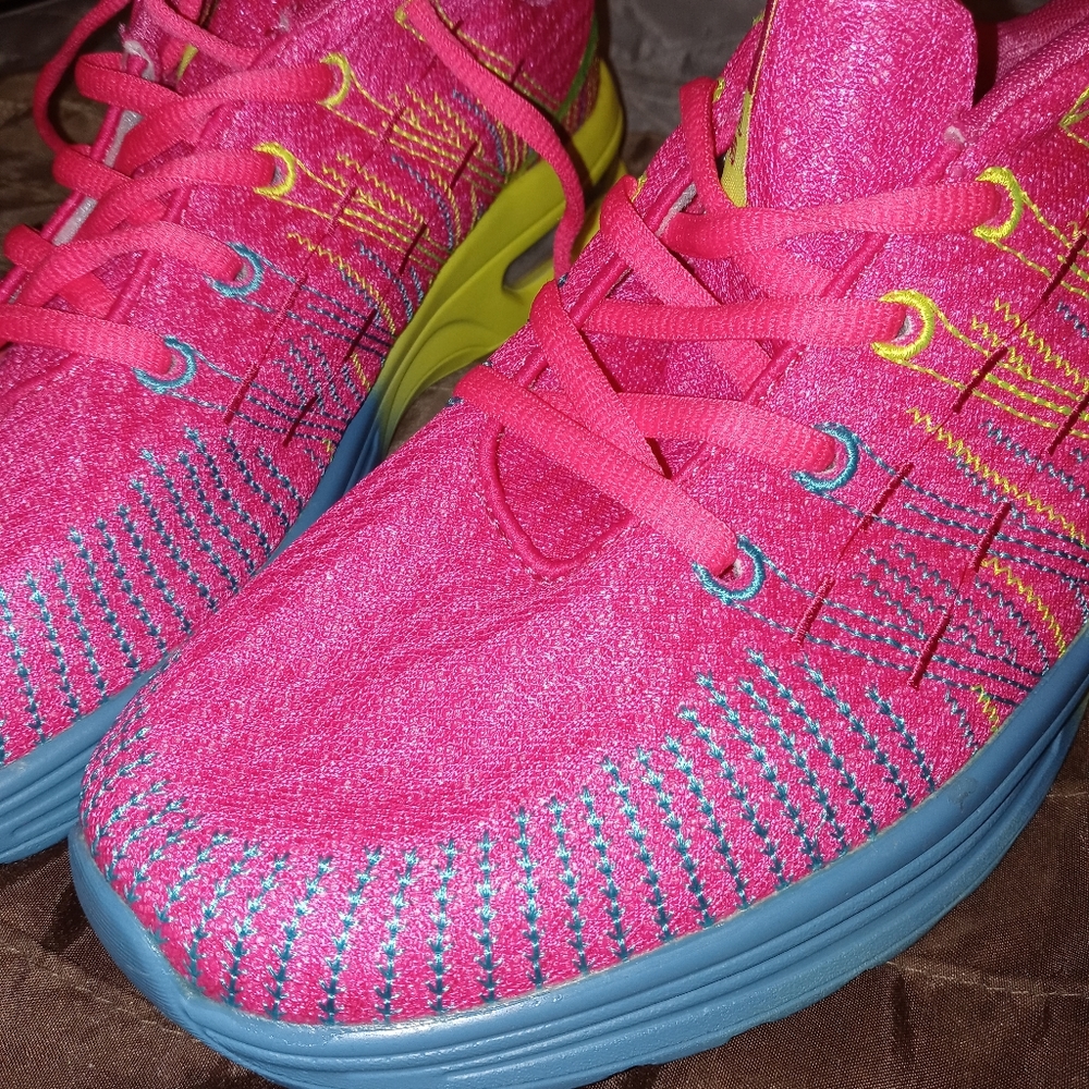 Brand new running shoes (never worn)